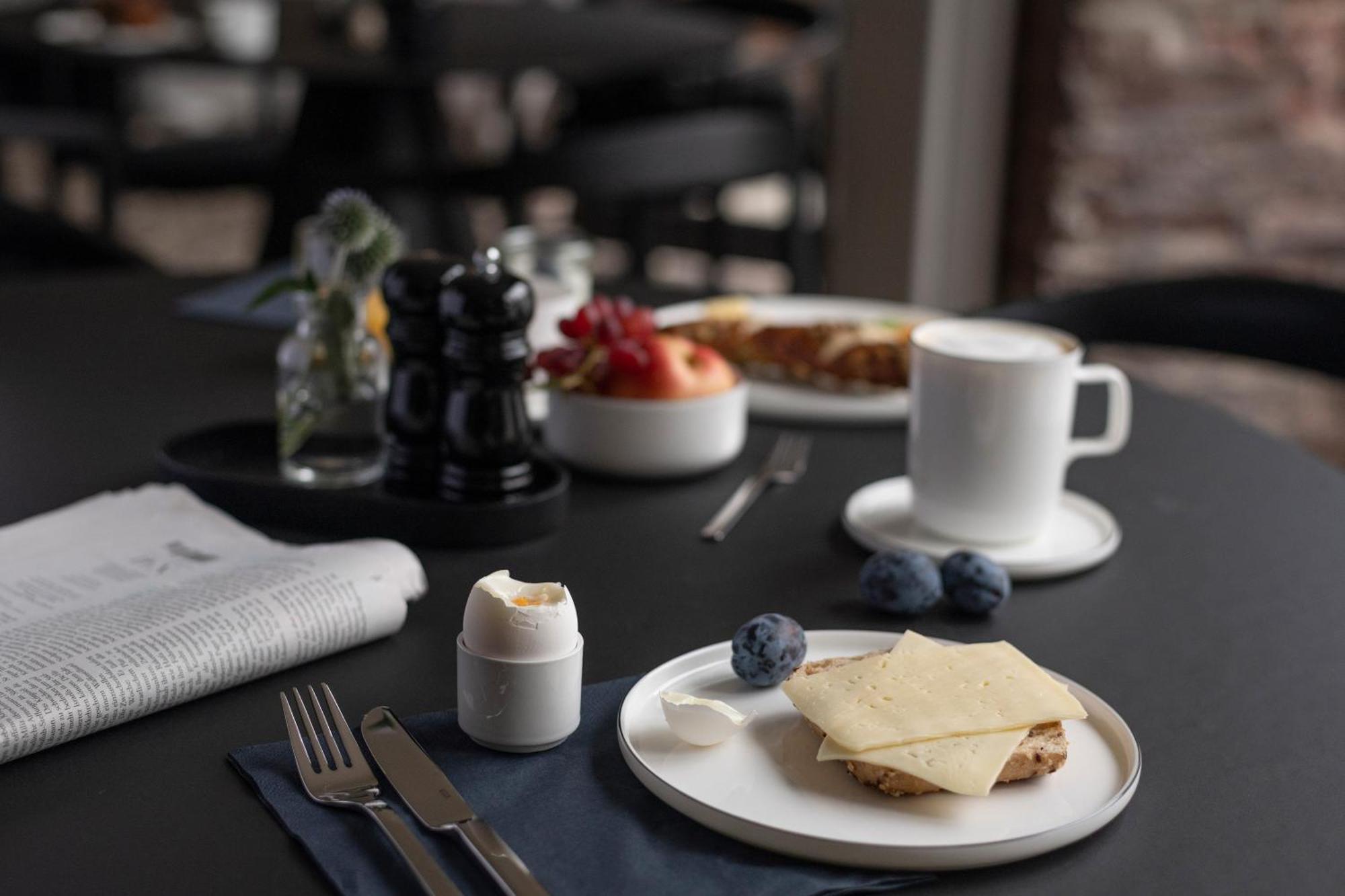 Hotel Lohauser Hof デュッセルドルフ エクステリア 写真