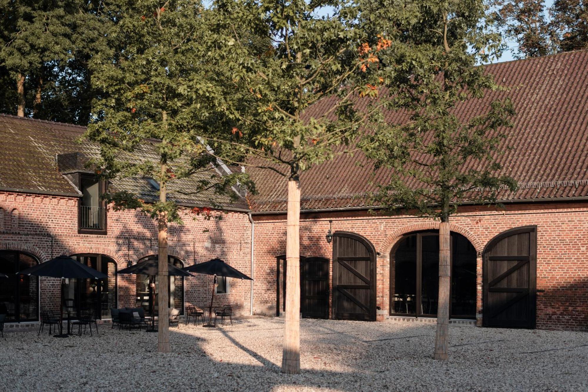 Hotel Lohauser Hof デュッセルドルフ エクステリア 写真